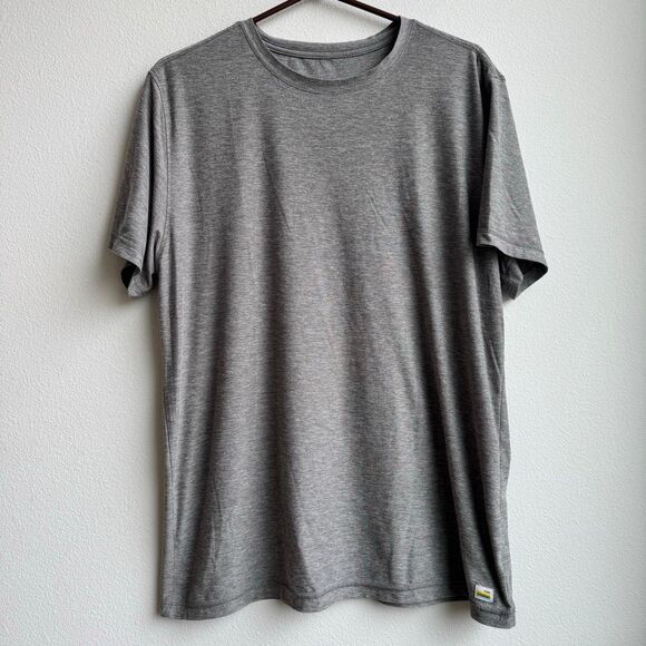 Vuori Size Large Bundle of Three Strato T Shirt Black Taupe Short Long Sleeve - Picture 6 of 13